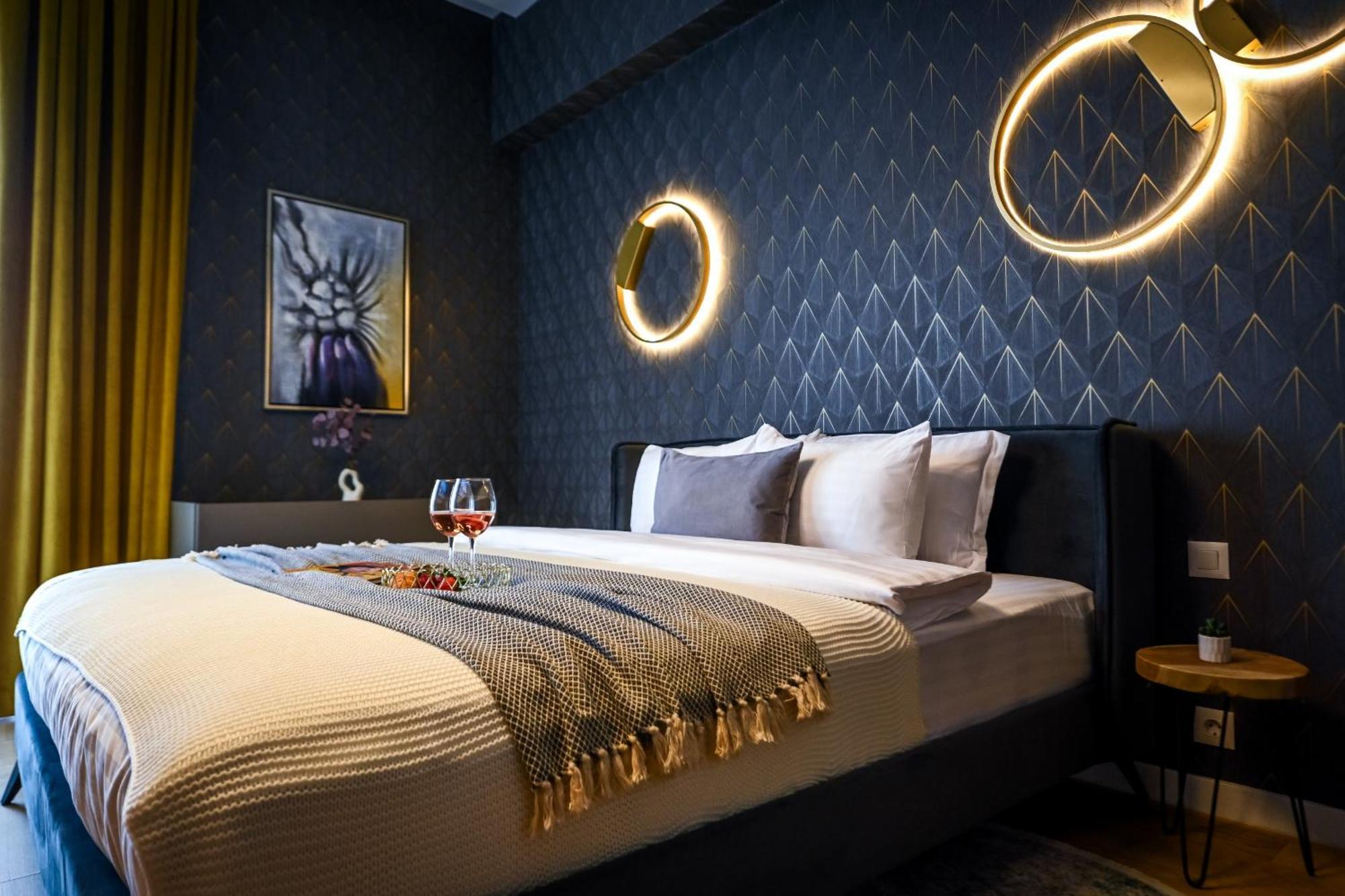 One Verdi Park Exclusive Apartments - Panoramic View & Private Parking 부쿠레슈티 객실 사진