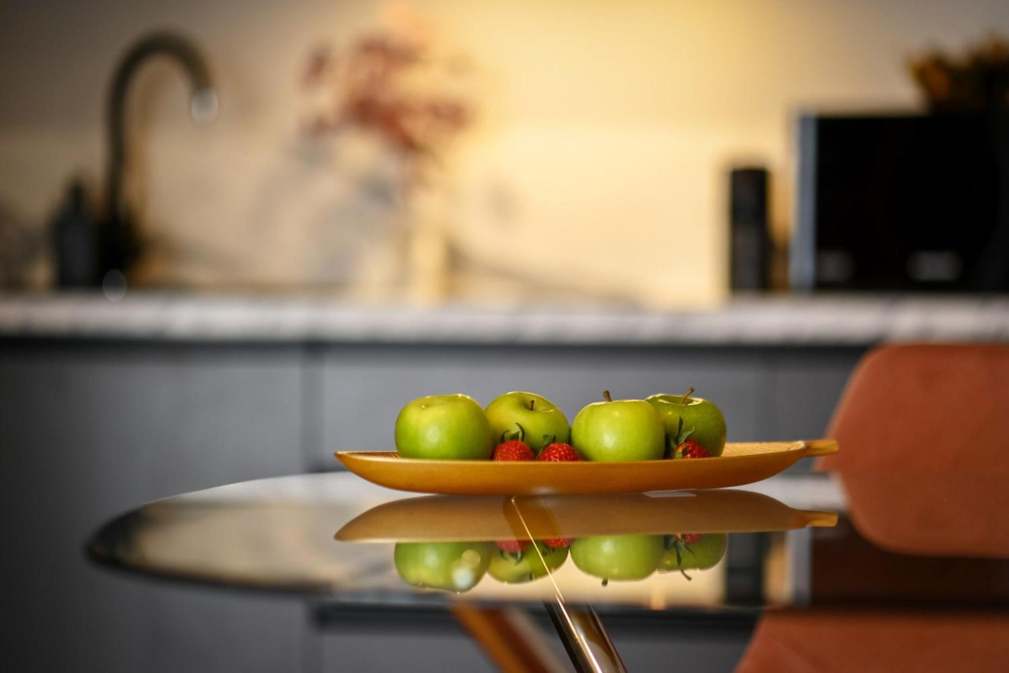 One Verdi Park Exclusive Apartments - Panoramic View & Private Parking 부쿠레슈티 객실 사진