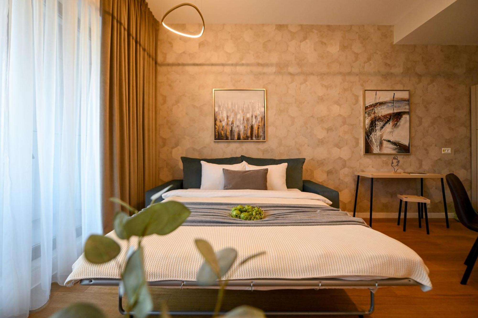 One Verdi Park Exclusive Apartments - Panoramic View & Private Parking 부쿠레슈티 객실 사진